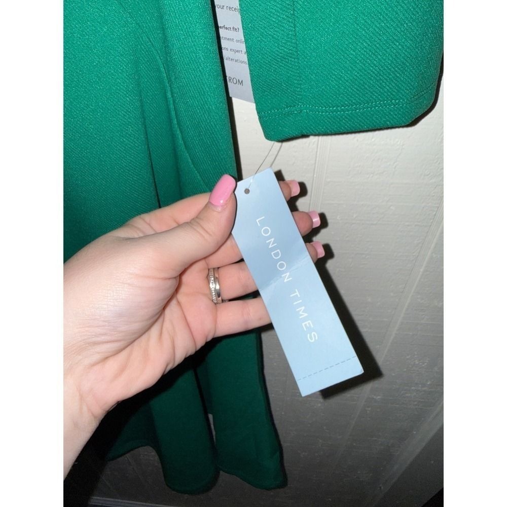 London Times Green Fit and Flare V-Neck Midi Dress 3/4 Sleeve Size 4 NWT - Picture 5 of 6